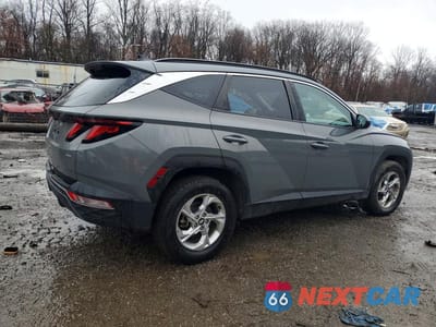 Trzecie zdjęcie samochodu z tyłu: 2024 HYUNDAI TUCSON SEL VIN:5NMJBCDE5RH344510 - miniatura