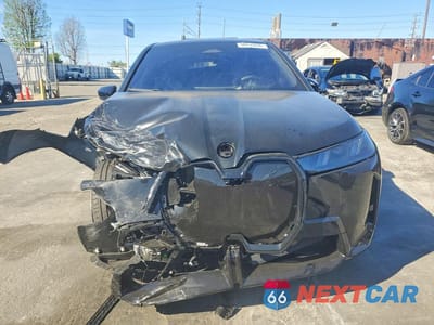 Piąte zdjęcie samochodu w środku: 2026 BMW IX XDRIVE45 VIN:WB543CF08TCW71917 - miniatura
