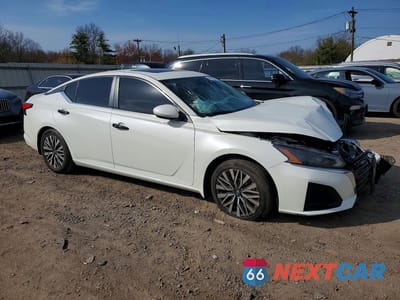 Czwarte zdjęcie samochodu z boku: 2023 NISSAN ALTIMA 2.5 SV VIN:1N4BL4DV8PN300918 - miniatura