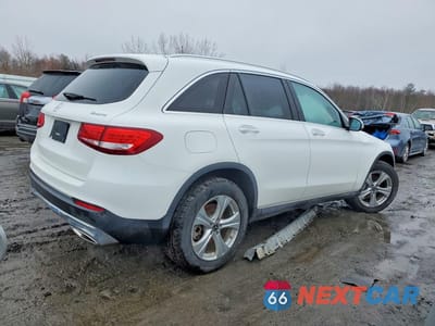 Trzecie zdjęcie samochodu z tyłu: 2018 MERCEDES-BENZ GLC 300 4MATIC VIN:WDC0G4KB7JV043721 - miniatura