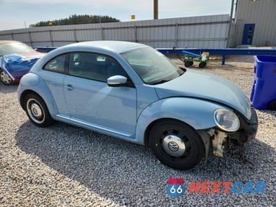 Czwarte zdjęcie samochodu z boku: 2012 VOLKSWAGEN BEETLE VIN:3VWJP7AT6CM633408 - miniatura