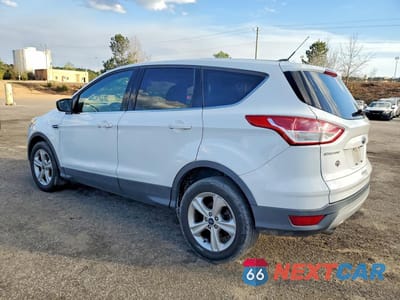 Drugie zdjęcie samochodu z przodu: 2016 FORD ESCAPE SE VIN:1FMCU0GXXGUC61574 - miniatura