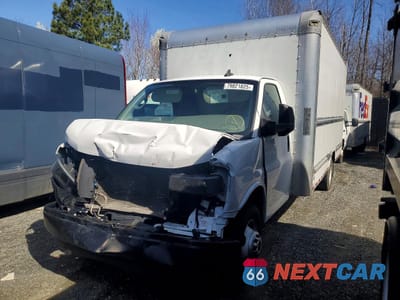 2022 GMC SAVANA BOX TRUCK 7GZ37TC77NN009035 - główne zdjęcie licytacji z USA - miniatura