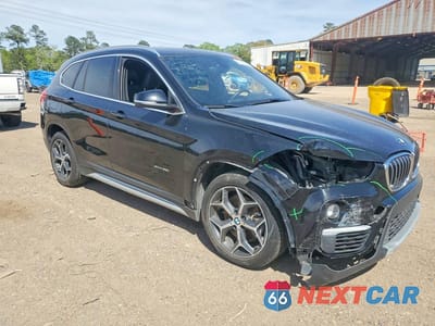 Czwarte zdjęcie samochodu z boku: 2018 BMW X1 SDRIVE28I VIN:WBXHU7C30J5H41278 - miniatura