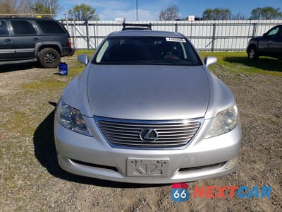 Piąte zdjęcie samochodu w środku: 2007 LEXUS LS 460 L VIN:JTHGL46F575007000 - miniatura