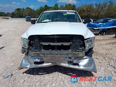 Piąte zdjęcie samochodu w środku: 2023 RAM 1500 CLASSIC TRADESMAN VIN:3C6JR6DT5PG663658 - miniatura