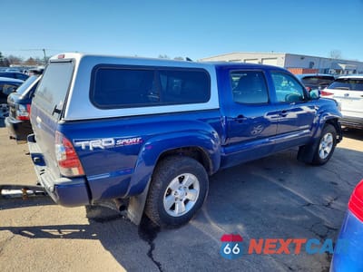 Trzecie zdjęcie samochodu z tyłu: 2014 TOYOTA TACOMA V6 VIN:5TFLU4ENXEX091189 - miniatura