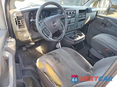 Zdjęcie 8 z 13 samochodu: 2025 GMC SAVANA G3500 DELIVERY VAN VIN:1GTZ7HFP2S1223272 - miniatura