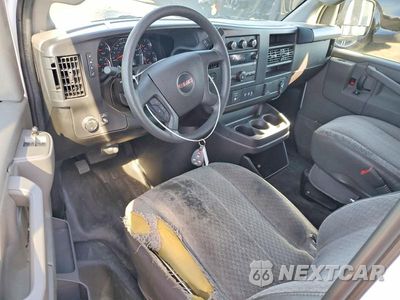 Zdjęcie 8 z 14 samochodu: 2025 GMC SAVANA G3500 VIN:1GTZ7HFP2S1223272 - miniatura