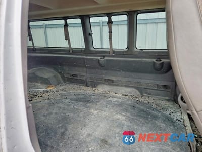 Zdjęcie 10 z 12 samochodu: 2017 CHEVROLET EXPRESS DELIVERY VAN VIN:1GAZGPFG6H1122277 - miniatura