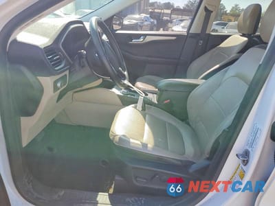 Zdjęcie 7 z 12 samochodu: 2021 FORD ESCAPE SEL AWD 2.0L 4C VIN:1FMCU9H90MUB12154 - miniatura