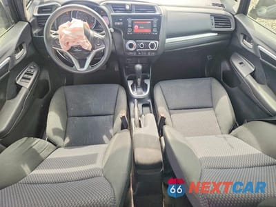 Zdjęcie 8 z 13 samochodu: 2019 HONDA FIT LX VIN:3HGGK5H49KM713770 - miniatura