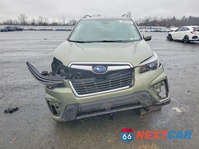 Piąte zdjęcie samochodu w środku: 2021 SUBARU FORESTER PREMIUM VIN:JF2SKAJC1MH470595 - miniatura