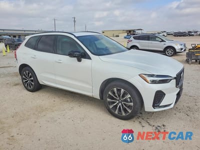 Czwarte zdjęcie samochodu z boku: 2024 VOLVO XC60 CORE VIN:YV4L12RK5R1823652 - miniatura