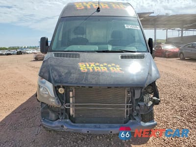 Piąte zdjęcie samochodu w środku: 2018 MERCEDES BENZ SPRINTER 2500 DELIVERY VAN VIN:WD3PE7CD3JP630685 - miniatura
