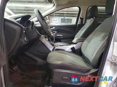 Zdjęcie 7 z 13 samochodu: 2016 FORD ESCAPE SE VIN:1FMCU9GX1GUB85022 - miniatura