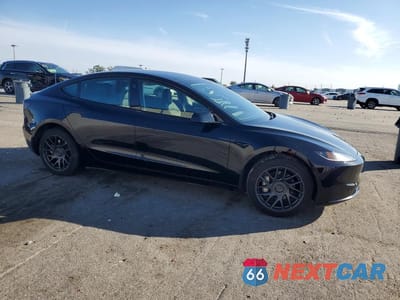 Czwarte zdjęcie samochodu z boku: 2025 TESLA MODEL 3 VIN:5YJ3E1EA8SF981091 - miniatura