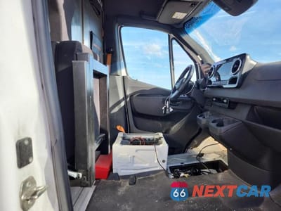 Zdjęcie 11 z 14 samochodu: 2023 MERCEDES BENZ SPRINTER 2500 VIN:W1Y4KCHY3PT130415 - miniatura