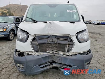 Piąte zdjęcie samochodu w środku: 2020 FORD TRANSIT 250 DELIVERY VAN VIN:1FTBR1Y87LKA01623 - miniatura