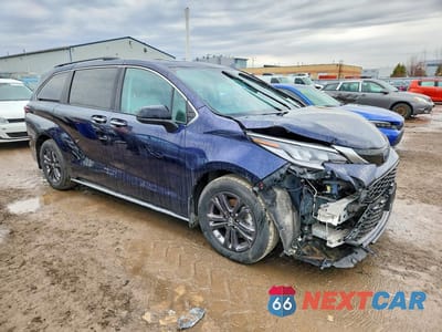 Czwarte zdjęcie samochodu z boku: 2024 TOYOTA SIENNA LE VIN:5TDGSKFC0RS120851 - miniatura
