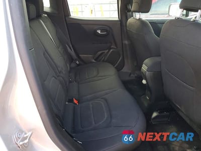 Zdjęcie 11 z 13 samochodu: 2021 JEEP RENEGADE LATITUDE VIN:ZACNJDBB5MPM24473 - miniatura