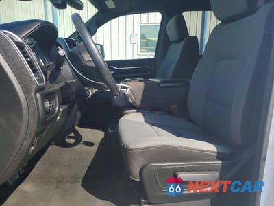 Zdjęcie 7 z 13 samochodu: 2023 RAM 1500 BIG HORN VIN:1C6SRFFT3PN649458 - miniatura