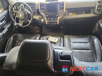 Zdjęcie 8 z 12 samochodu: 2022 RAM 1500 LARAMIE VIN:1C6SRFJM6NN130482 - miniatura