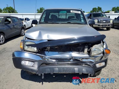 Piąte zdjęcie samochodu w środku: 2002 TOYOTA TACOMA BASE VIN:5TEWM72N72Z080027 - miniatura