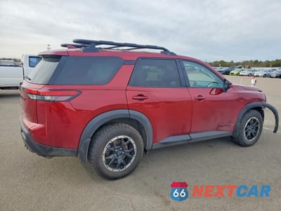 Trzecie zdjęcie samochodu z tyłu: 2023 NISSAN PATHFINDER ROCK CREEK VIN:5N1DR3BD3PC264200 - miniatura