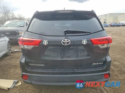 Zdjęcie 6 z 13 samochodu: 2019 TOYOTA HIGHLANDER XLE VIN:5TDJZRFH6KS918234 - miniatura