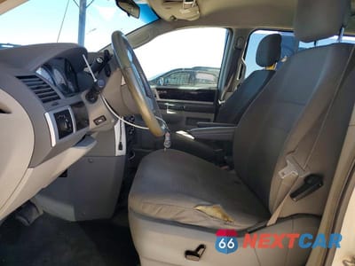 Zdjęcie 7 z 12 samochodu: 2010 DODGE GRAND CARAVAN SXT VIN:2D4RN5D14AR433937 - miniatura