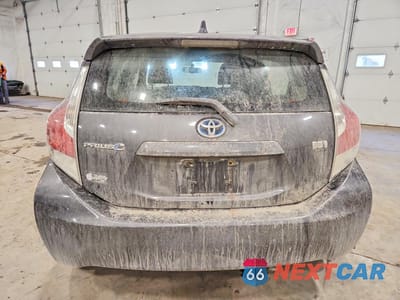 Zdjęcie 6 z 12 samochodu: 2015 TOYOTA PRIUS C VIN:JTDKDTB37F1107748 - miniatura