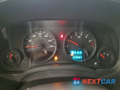 Zdjęcie 9 z 13 samochodu: 2011 JEEP PATRIOT SPORT VIN:1J4NT1GA9BD132326 - miniatura