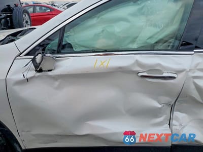 Zdjęcie 7 z 13 samochodu: 2023 CADILLAC XT4 LUXURY VIN:1GYAZAR43PF111763 - miniatura