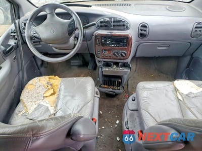 Zdjęcie 8 z 11 samochodu: 1998 CHRYSLER TOWN & COUNTRY LXI VIN:1C4GP64L4WB510270 - miniatura