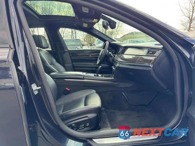 Zdjęcie 11 z 13 samochodu: 2014 BMW 750 XI VIN:WBAYB6C5XED224476 - miniatura