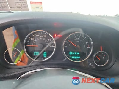 Zdjęcie 9 z 13 samochodu: 2015 JEEP WRANGLER UNLIMITED SPORT VIN:1C4BJWDG9FL768938 - miniatura