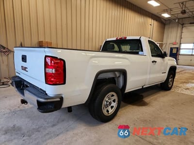 Trzecie zdjęcie samochodu z tyłu: 2018 GMC SIERRA C1500 VIN:1GTN1LEC7JZ900141 - miniatura