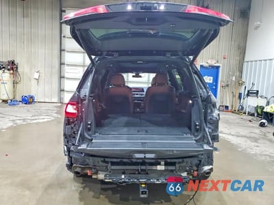 Zdjęcie 6 z 14 samochodu: 2022 BMW X7 XDRIVE40I VIN:5UXCW2C0XN9L60946 - miniatura