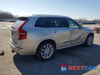 Trzecie zdjęcie samochodu z tyłu: 2018 VOLVO XC90 T6 VIN:YV4A22PL2J1330595 - miniatura