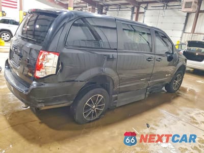 Trzecie zdjęcie samochodu z tyłu: 2015 DODGE GRAND CARAVAN SXT VIN:2C4RDGCG2FR703336 - miniatura