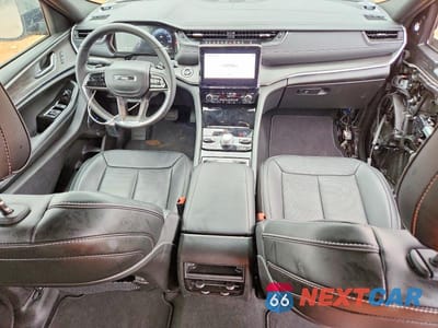 Zdjęcie 8 z 13 samochodu: 2023 JEEP GRAND CHEROKEE OVERLAND VIN:1C4RJHDG6PC593401 - miniatura