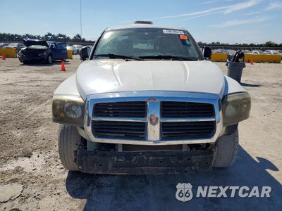 Piąte zdjęcie samochodu w środku: 2005 DODGE DAKOTA QUAD LARAMIE VIN:1D7HE58N95S138333 - miniatura