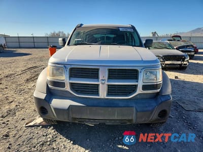 Piąte zdjęcie samochodu w środku: 2007 DODGE NITRO SXT VIN:1D8GU28K37W728330 - miniatura