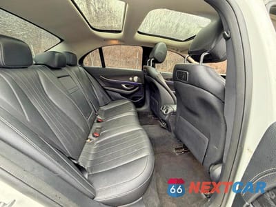 Zdjęcie 6 z 14 samochodu: 2018 MERCEDES-BENZ E 300 4MATIC VIN:WDDZF4KB1JA424428 - miniatura