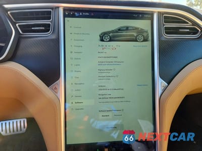 Zdjęcie 9 z 11 samochodu: 2015 TESLA MODEL S VIN:5YJSA1E40FF114985 - miniatura