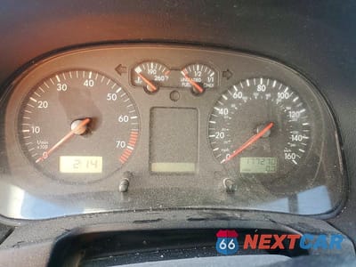 Zdjęcie 9 z 12 samochodu: 2001 VOLKSWAGEN GOLF GLS VIN:9BWGS21J714012349 - miniatura