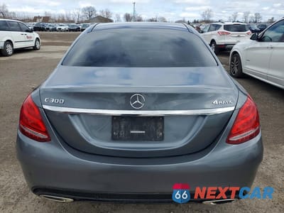 Zdjęcie 6 z 11 samochodu: 2018 MERCEDES-BENZ C 300 4MATIC VIN:55SWF4KB8JU273963 - miniatura