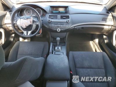 Zdjęcie 8 z 12 samochodu: 2012 HONDA ACCORD LX VIN:1HGCS1B31CA023596 - miniatura