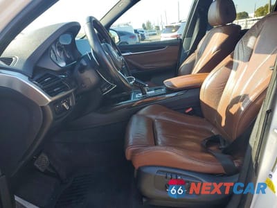 Zdjęcie 7 z 12 samochodu: 2015 BMW X5 VIN:5UXKR2C51F0H38871 - miniatura